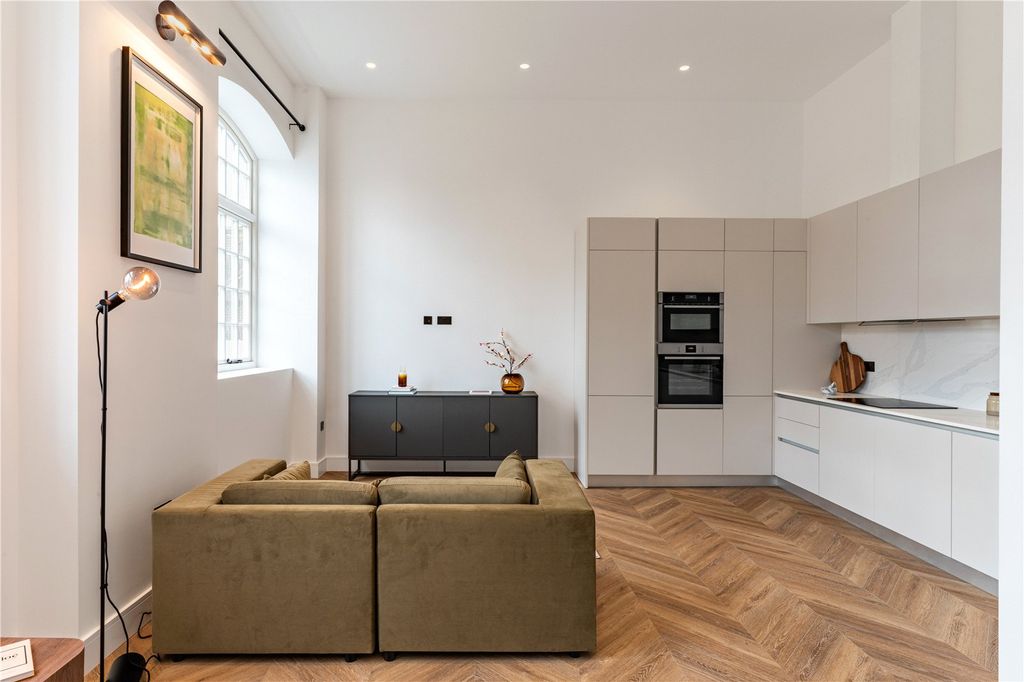 Property photo 3 of 11 Picture No. 75