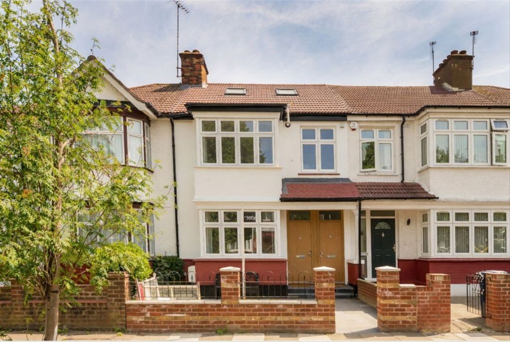 Property photo 1 of 7