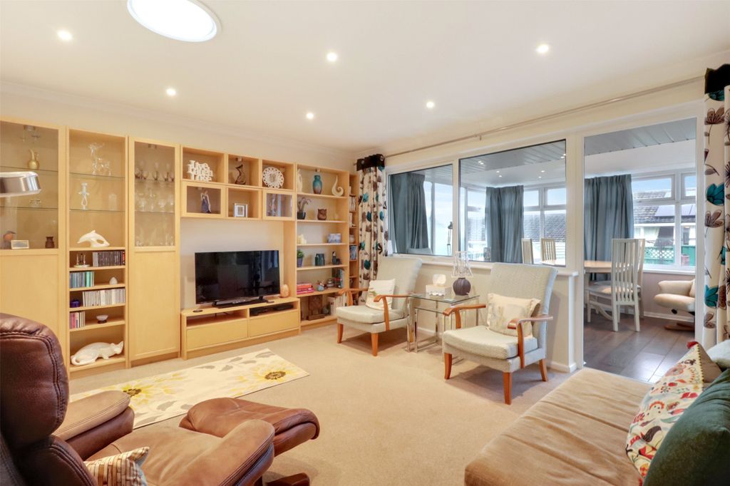 Property photo 2 of 16 2 - Picture No. 11