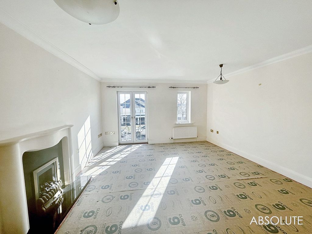 Property photo 3 of 14