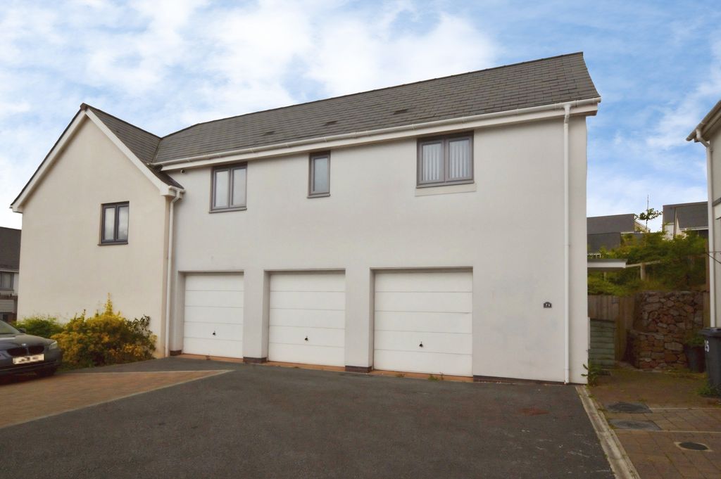 Property photo 1 of 10 Pbox-Img.Jpg