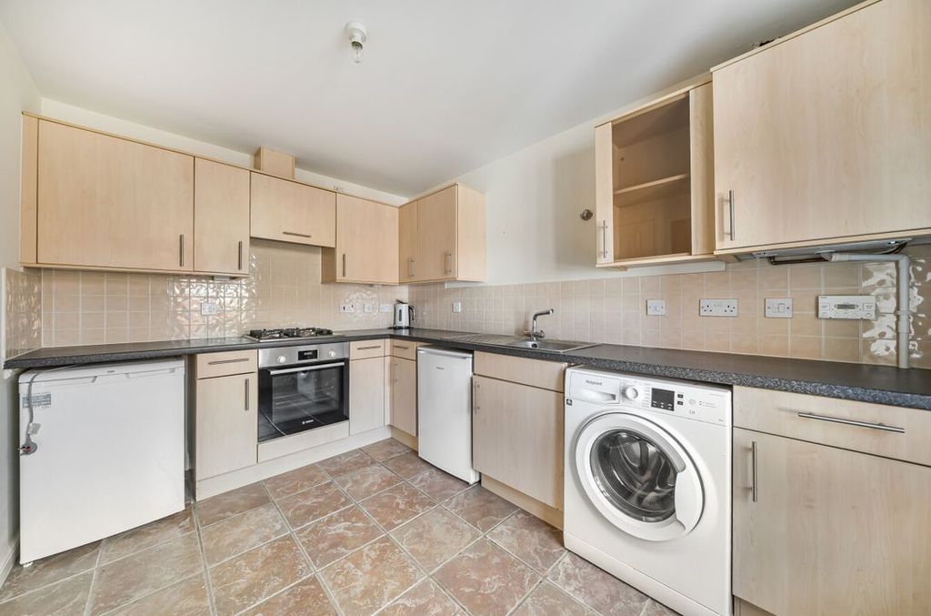 Property photo 2 of 12 1347494668B595658A509