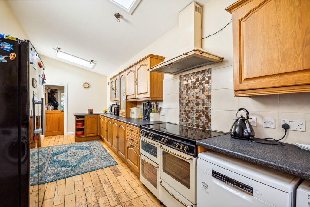Property photo 3 of 29 62.Jpg
