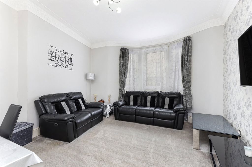 Property photo 2 of 22 Picture No. 07