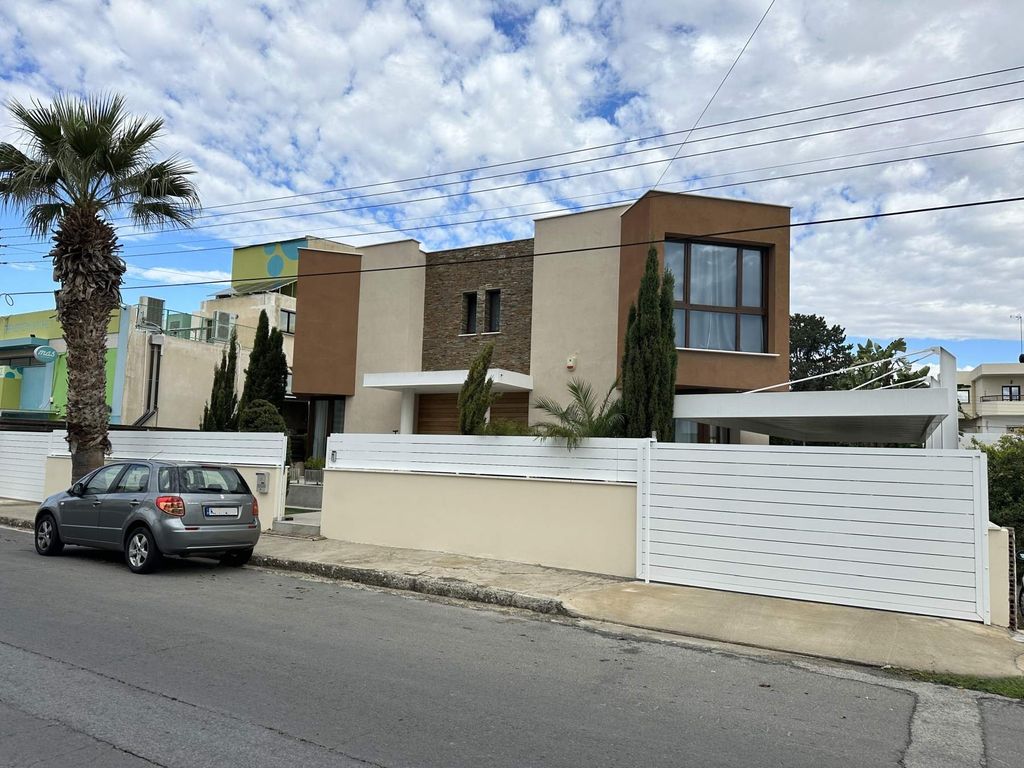 Property photo 2 of 30