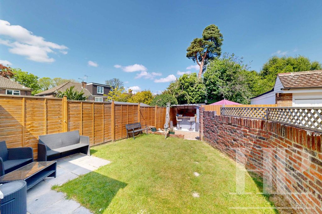 Property photo 3 of 19