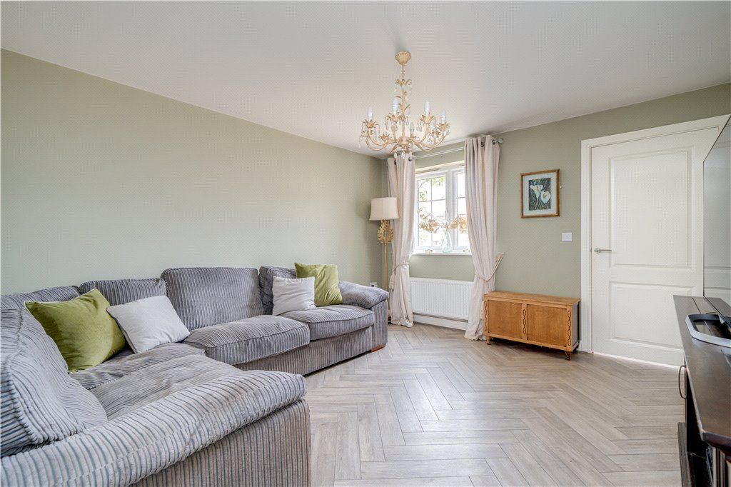 Property photo 2 of 14 Sitting Room