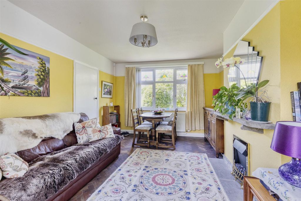 Property photo 3 of 45 24Springfielddrive-18.Jpg