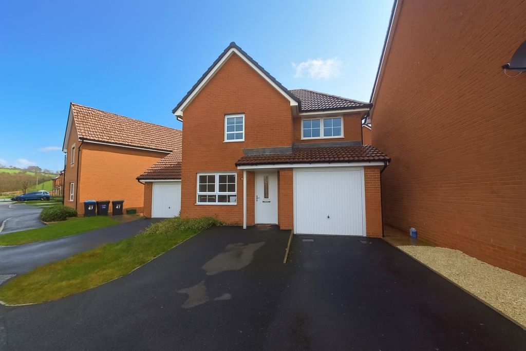 Property photo 1 of 15 Front Elevation