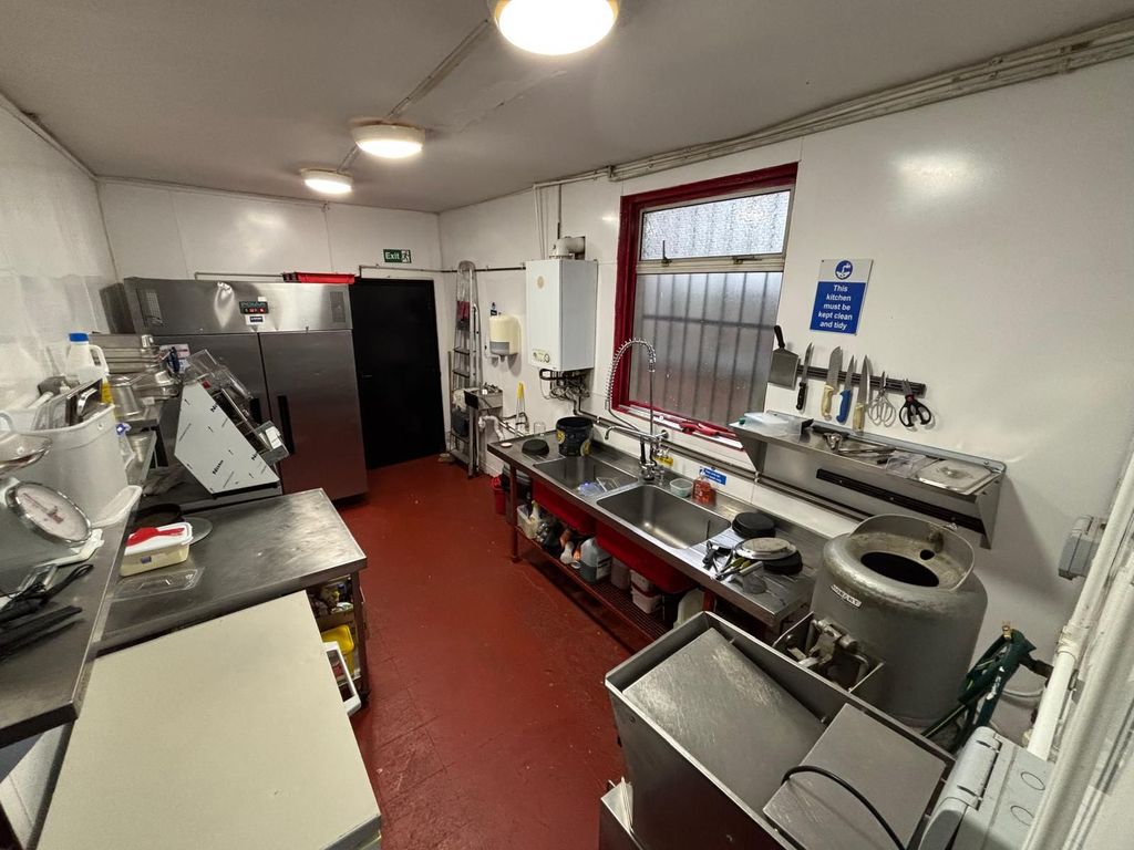 Property photo 3 of 22