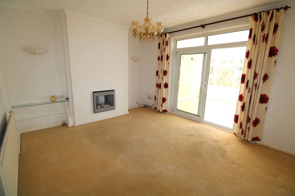 Property photo 3 of 20 Second Sitting Room