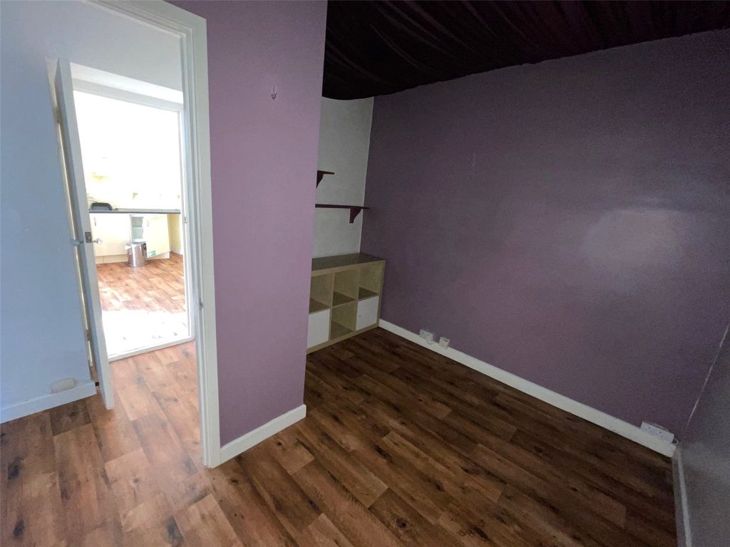 Property photo 3 of 5 Picture No. 03