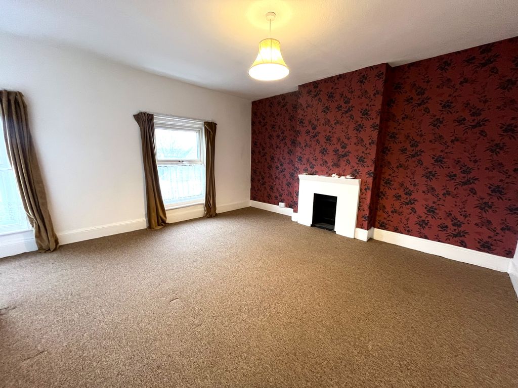 Property photo 2 of 6 Living Room