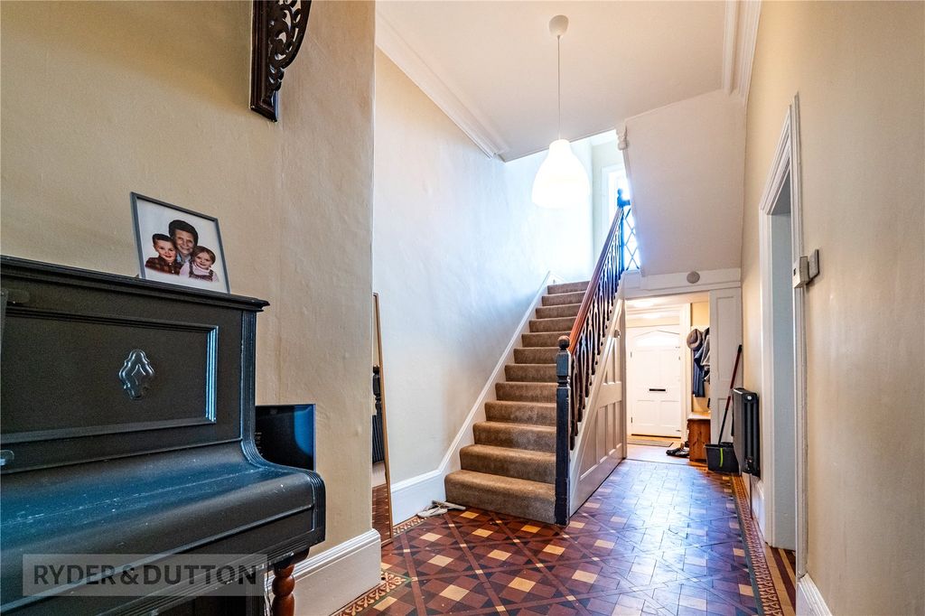 Property photo 3 of 34 Picture No. 37