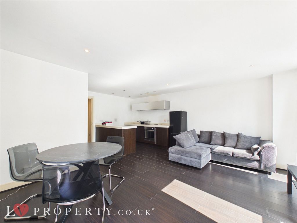 Property photo 2 of 9 Picture No. 04