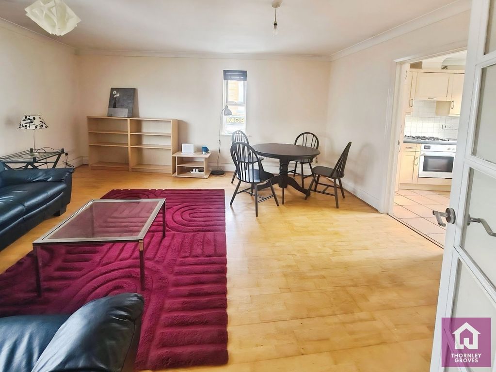 Property photo 2 of 11 Picture No. 16