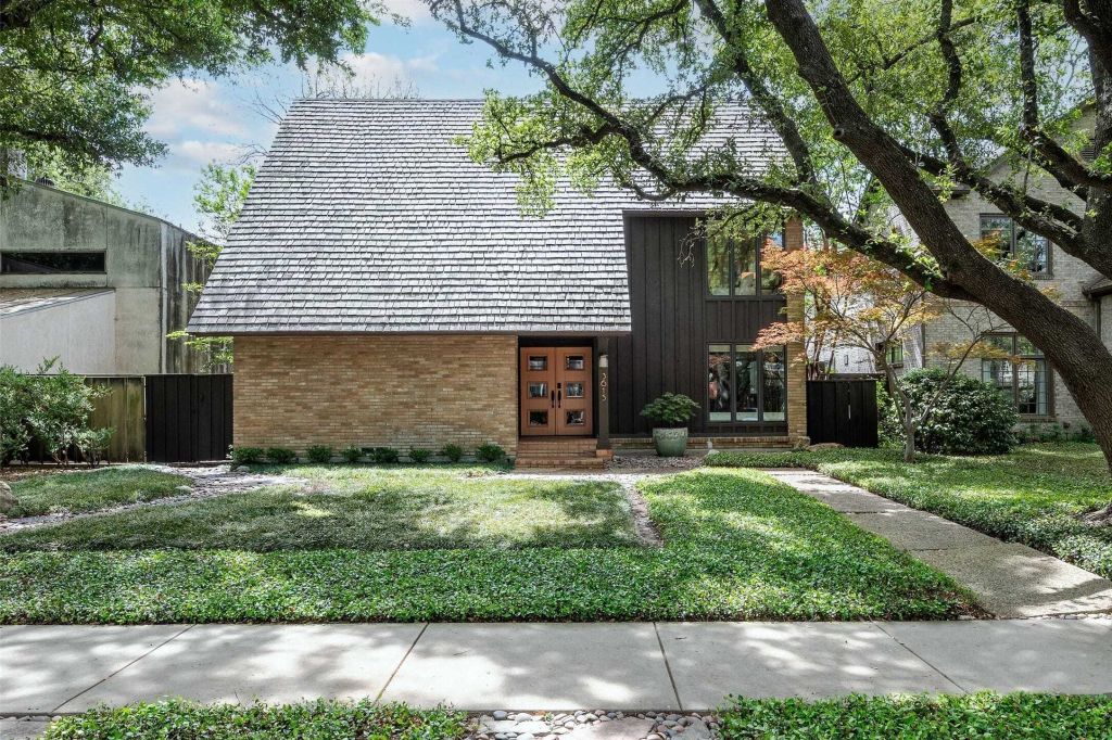 Property photo 1 of 29