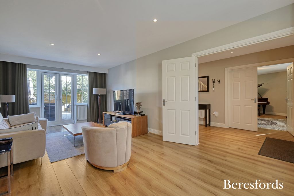 Property photo 3 of 22 Picture No. 59