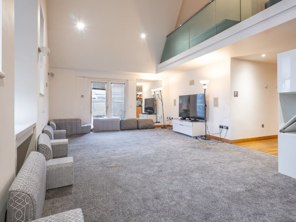 Property photo 1 of 7 2883860
