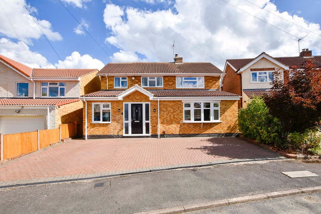 Property photo 1 of 29