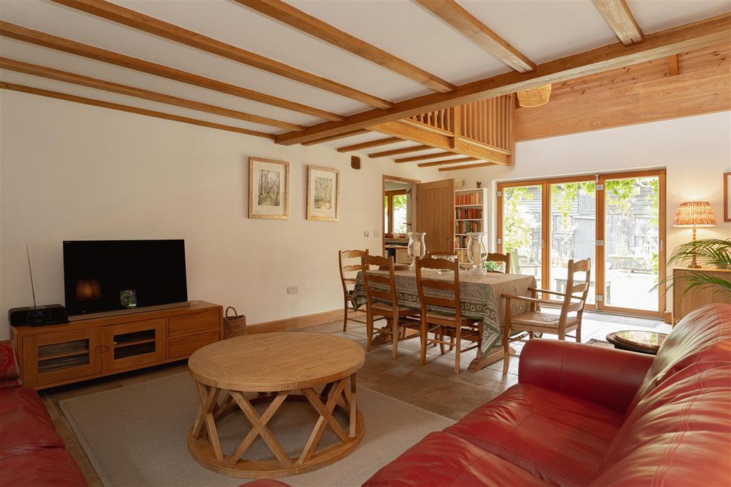 Property photo 2 of 26 11.Jpg