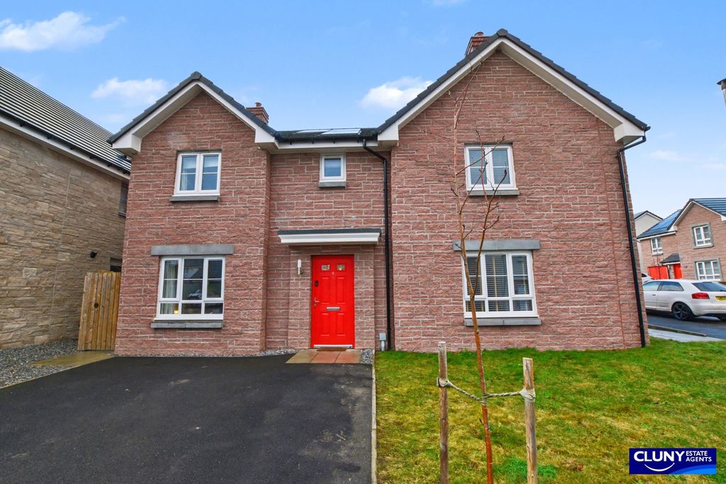 Property photo 1 of 23