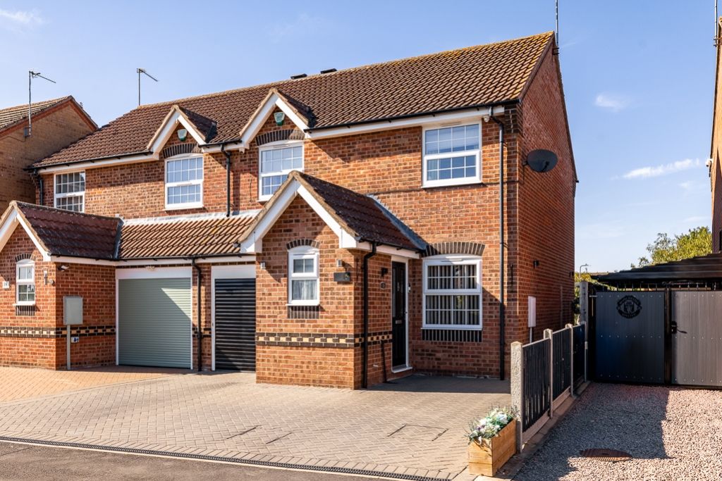 Property photo 1 of 21 16 Stephenson Close (Wyberton)-2