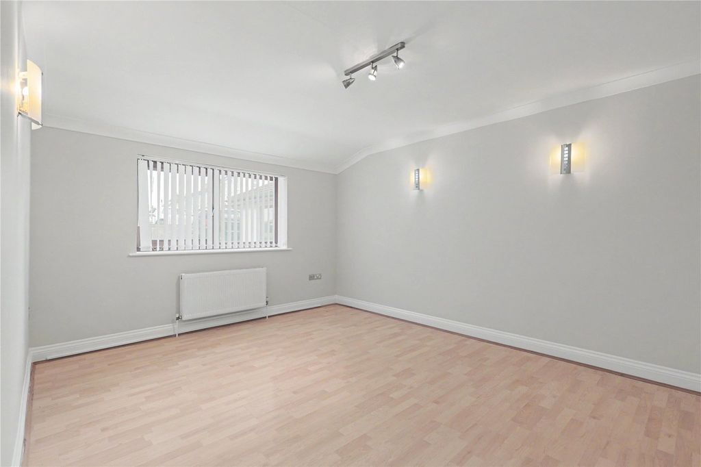 Property photo 3 of 8 Picture No. 03
