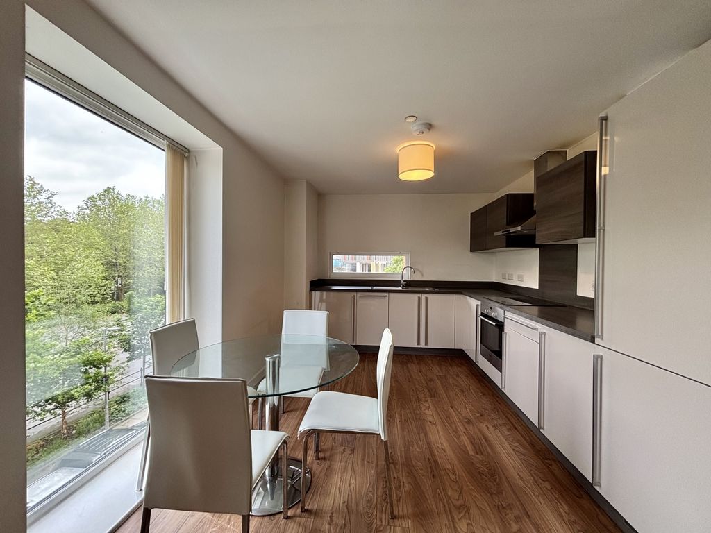 Property photo 2 of 19 Image00004