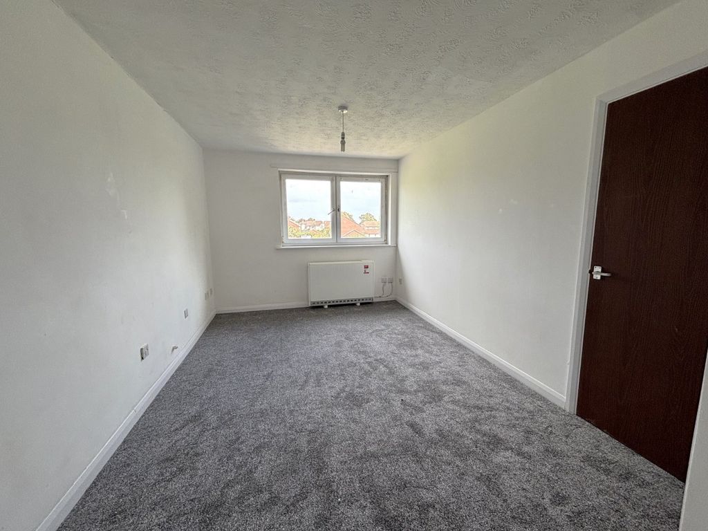 Property photo 3 of 5 Picture No. 06