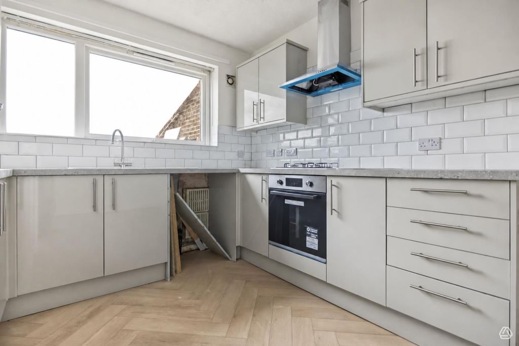 Property photo 1 of 14 15