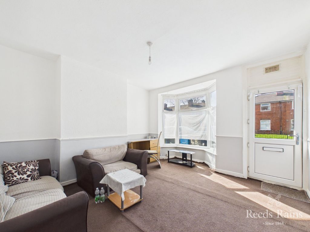 Property photo 3 of 8 Sitting Room