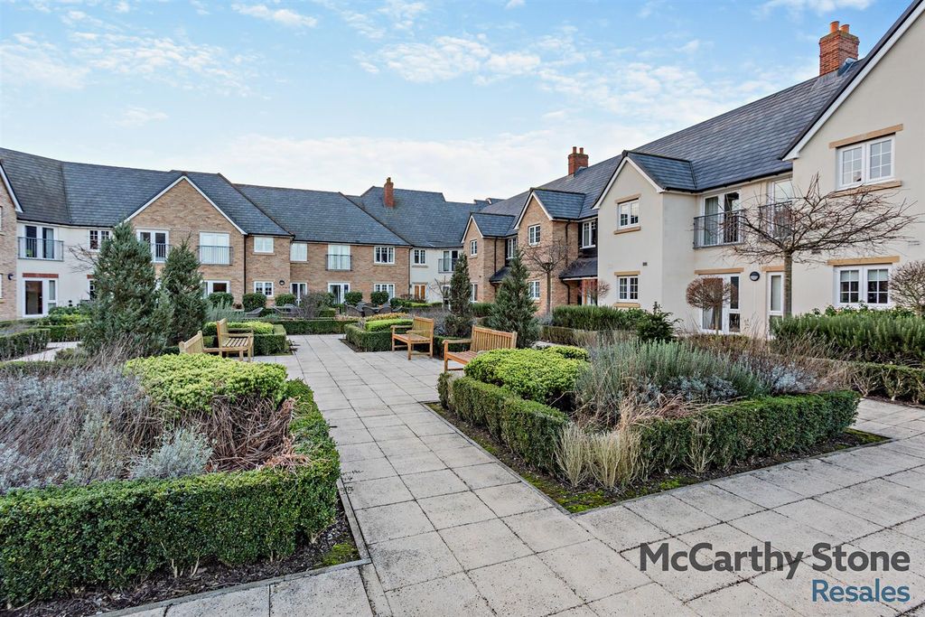 Additional image 6 of 1 bed flat for saleRoslyn Court, Lisle Lane, Ely CB7