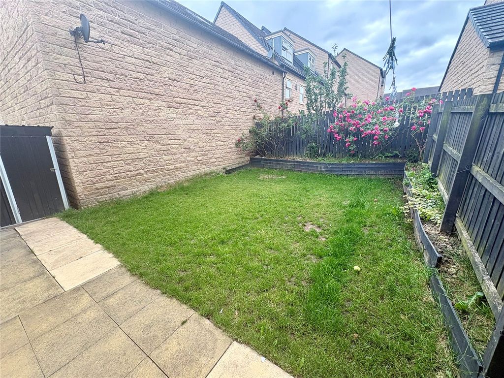 Property photo 2 of 15 Picture No. 11
