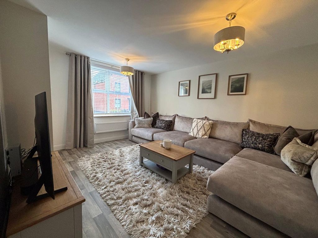 Property photo 3 of 25 Picture No. 15