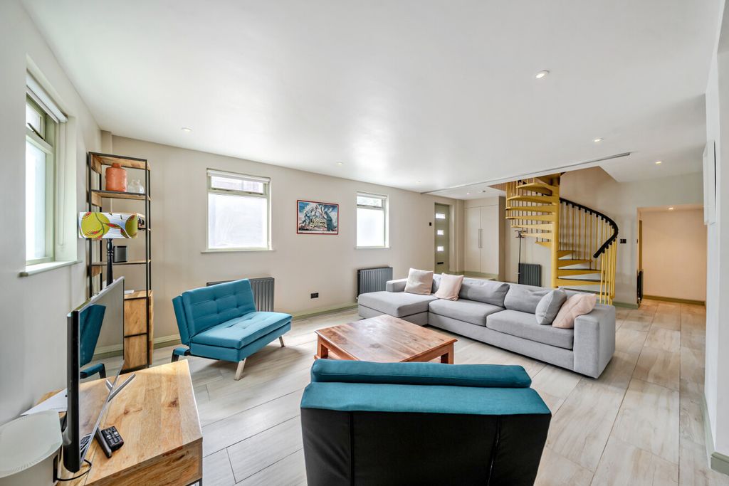 Property photo 1 of 16 1481487-9-6A3A603...