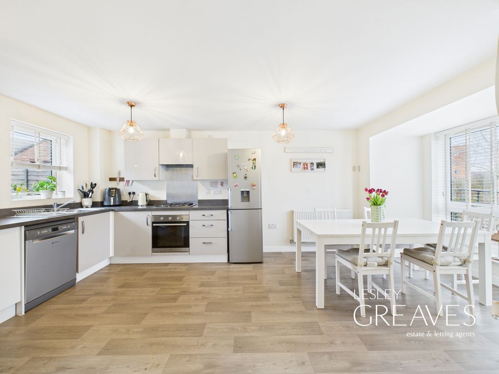 Property photo 2 of 15 Kitchen/Diner