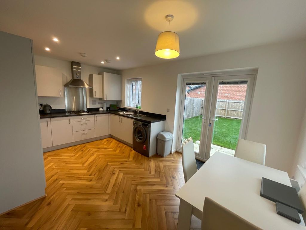 Property photo 2 of 27 Image00026.Jpeg