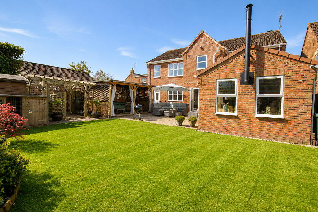 Property photo 2 of 43 Rear Garden 3