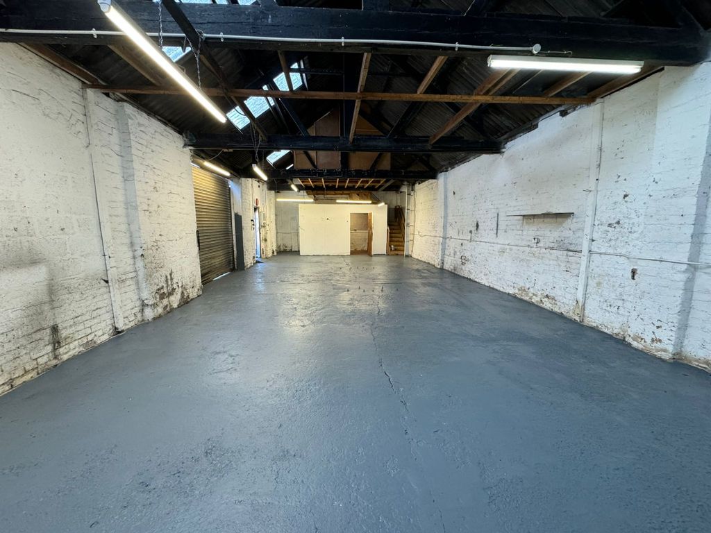 Property photo 2 of 4