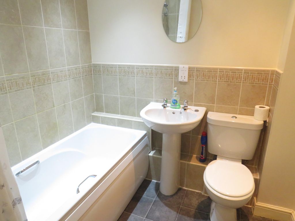 Property photo 3 of 5 Bathroom