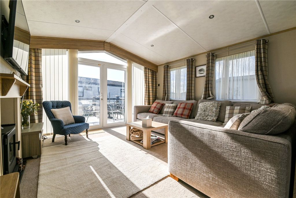 Property photo 2 of 15 Picture No. 02