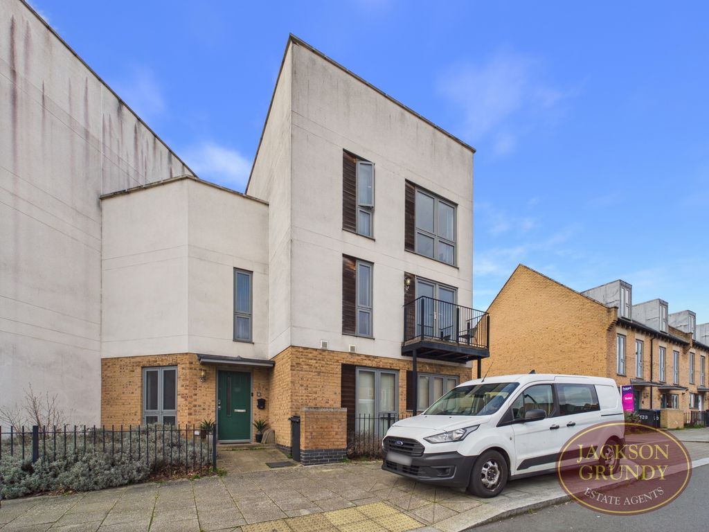 Property photo 1 of 9 Knot Tiers Drive