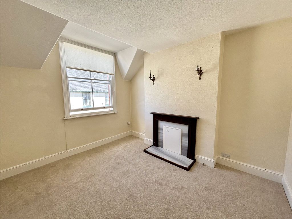Property photo 2 of 5 Picture No. 18