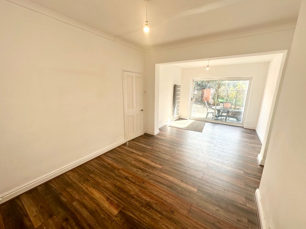 Property photo 1 of 10 Annex