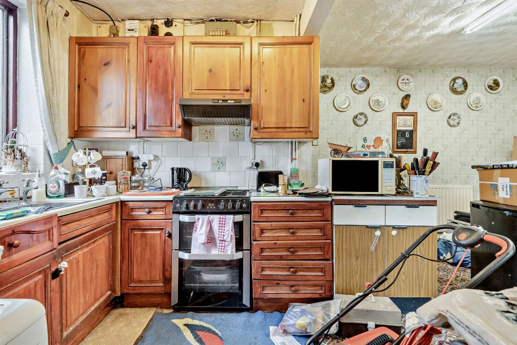 Property photo 3 of 12