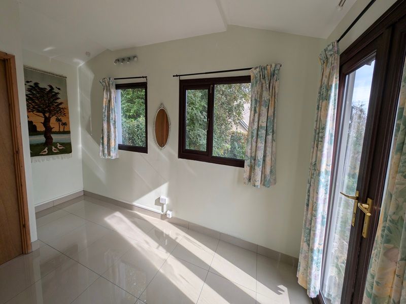 Property photo 2 of 7 Lounge