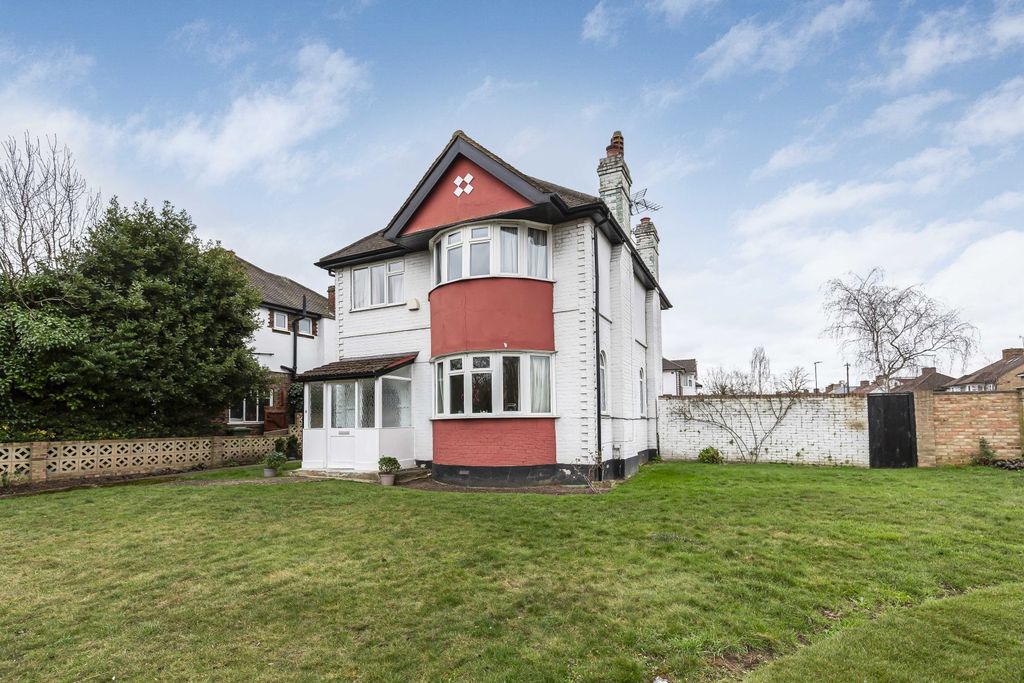Property photo 3 of 14