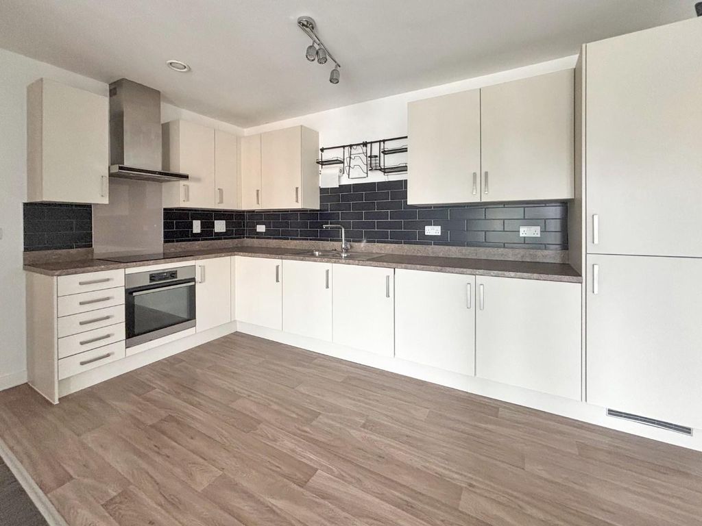 Property photo 3 of 12 3.Jpg