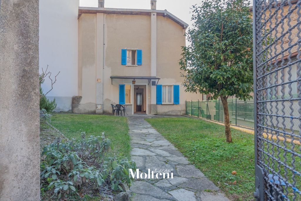 Property photo 1 of 35